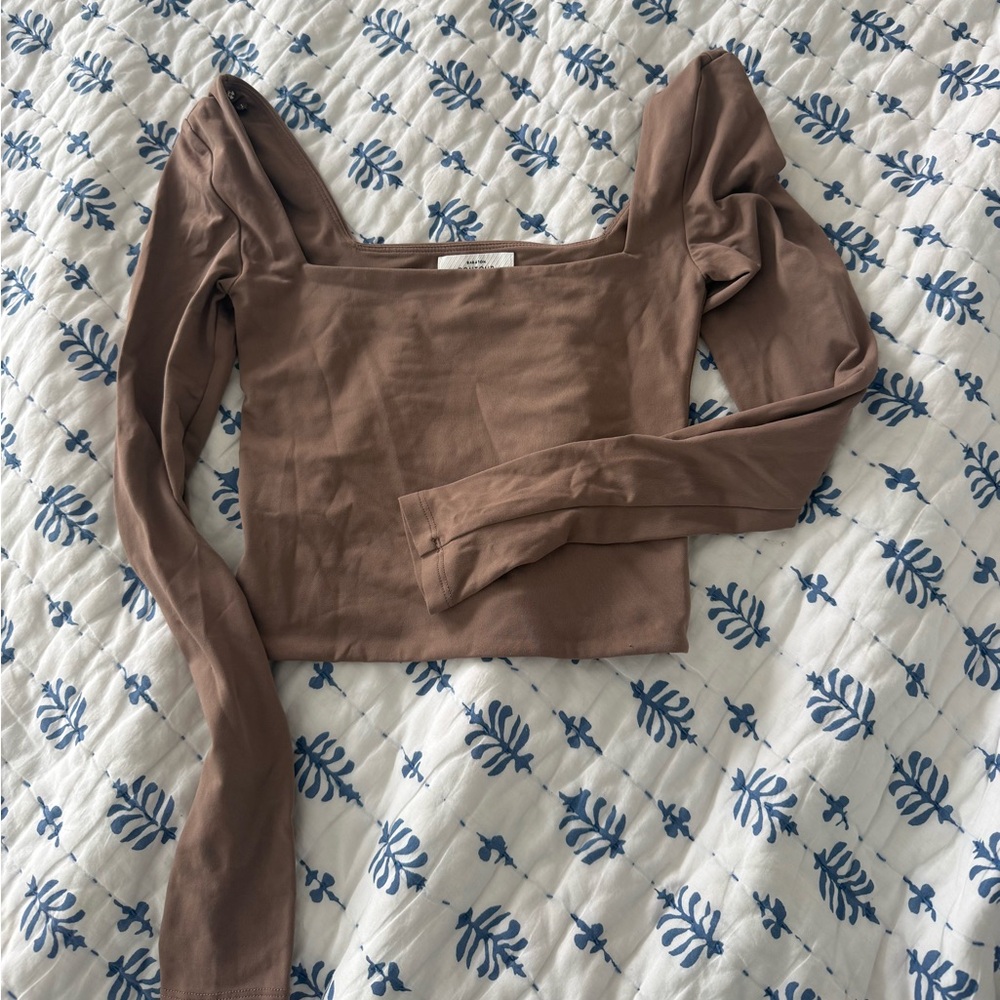 Aritzia Brown Long Sleeve Top